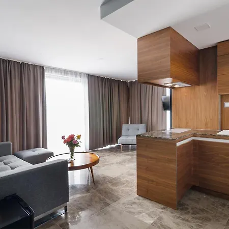 Ambra בית הארחה