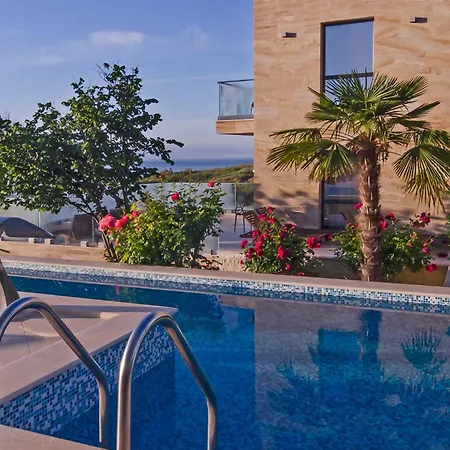 בית הארחה Ambra