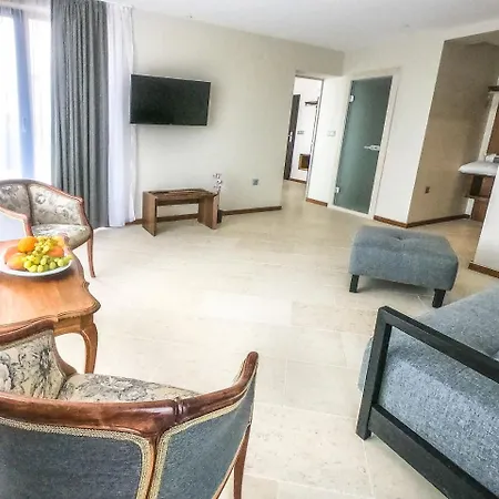 בית הארחה Ambra טיולנובו